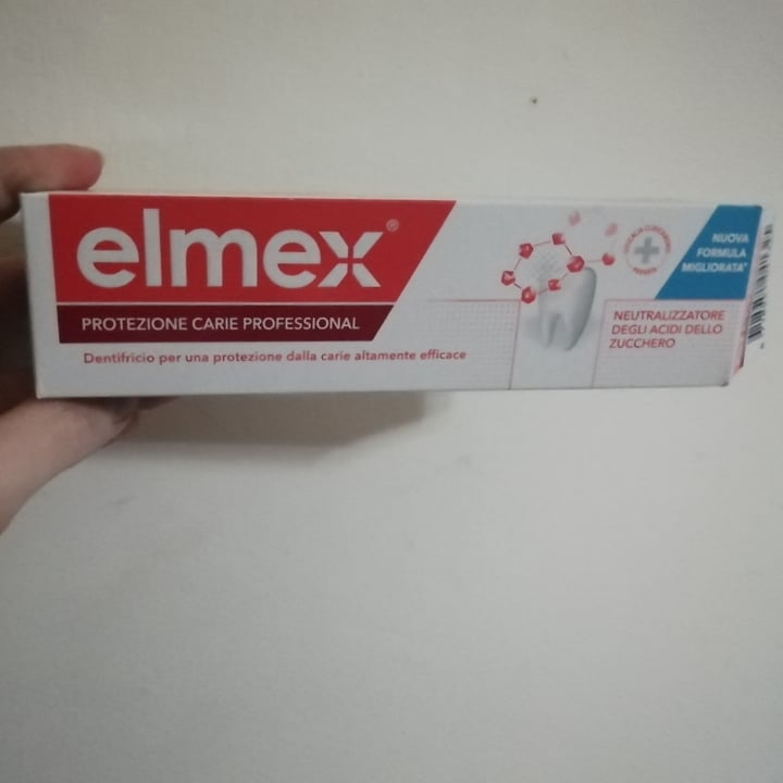photo of Elmex Dentifricio Protezione Carie Professional shared by @roselight on  28 Mar 2022 - review