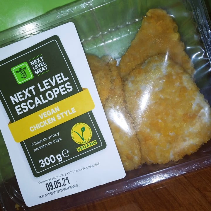 photo of Next Level Meat Next Level Escalopes Vegan Chicken Style shared by @mariavalverde on  01 May 2021 - review