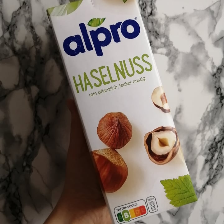 photo of Alpro Alpro Haselnuss shared by @victoriamaugeri on  06 Apr 2022 - review