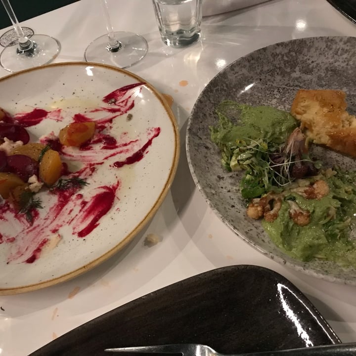 photo of Restaurant Tendresse Red Beets And Cauliflower shared by @sabsch on  12 Nov 2021 - review