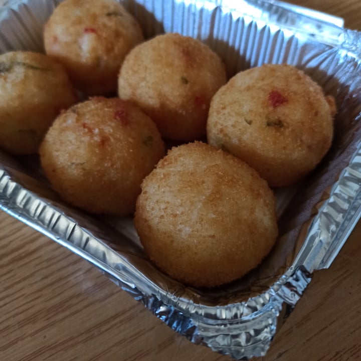review photo of Vegan Roll's Bolitas Crispy shared by @kimberlyclr on 30 Oct 2020 - review