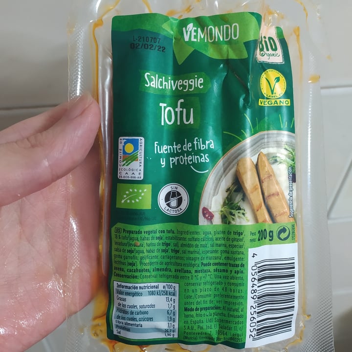 photo of Vemondo Salchiveggie tofu shared by @nutximichu on  30 Aug 2021 - review