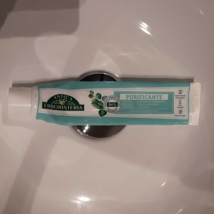 photo of Antica erboristeria dentifricio purificante shared by @valentinabass on  08 Oct 2021 - review
