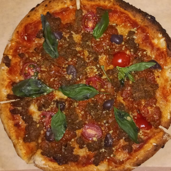 review photo of Kaylee's Eatery Bolognese Pizza shared by @ustrauss on 20 Nov 2022 - review