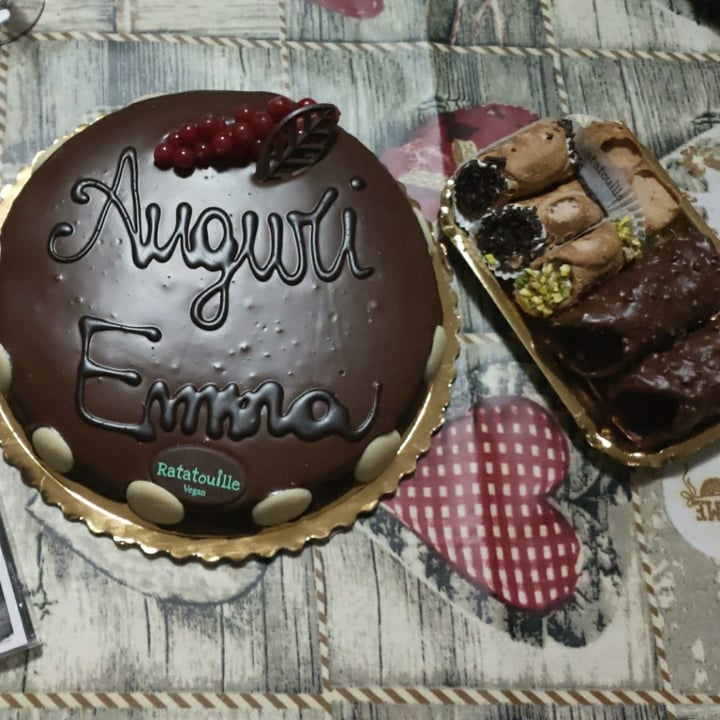 review photo of Ratatouille Vegan Food Sacher torte shared by @eleveg on 12 Mar 2021 - review