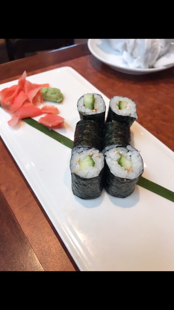 photo of CRAVE American Kitchen & Sushi Bar Vegan Cucumber Roll shared by @kristalslange on  24 Mar 2019 - review