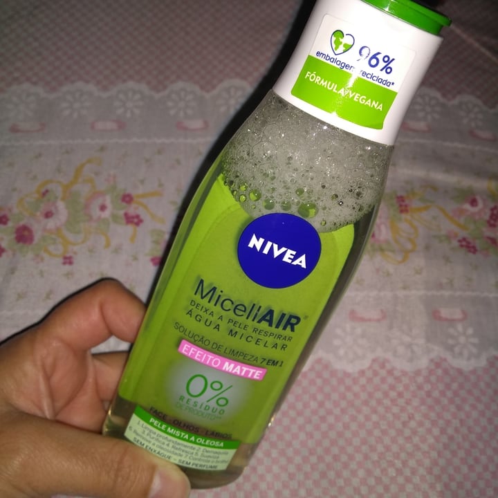 photo of Deixa a pele limpa e hidratada. Nivea MicellAir shared by @jddenise on  12 Jun 2022 - review