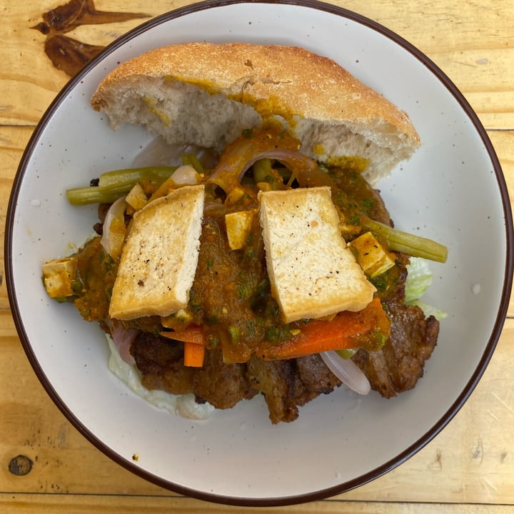 review photo of Lupito Cocina Vegana Sandwich de Chola shared by @limonce11o on 12 Nov 2022 - review