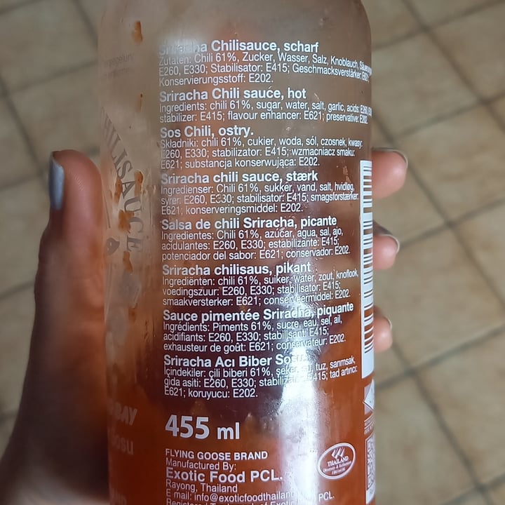 photo of Flying Goose Brand Sriracha Scharfe Chilisauce shared by @anameier on  10 Sep 2021 - review