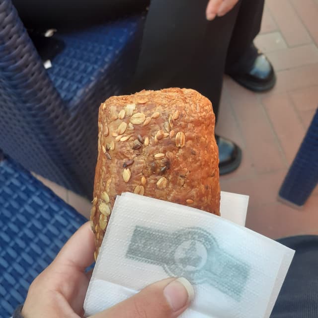 Foto del piatto “Fagottino Con Marmellata Ai Frutti Di Bosco”