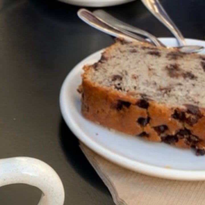 review photo of BORJA SPECIALTY COFFEE Budin De Banana Con Chips De Chocolate shared by @tedisvegan on 26 Dec 2020 - review