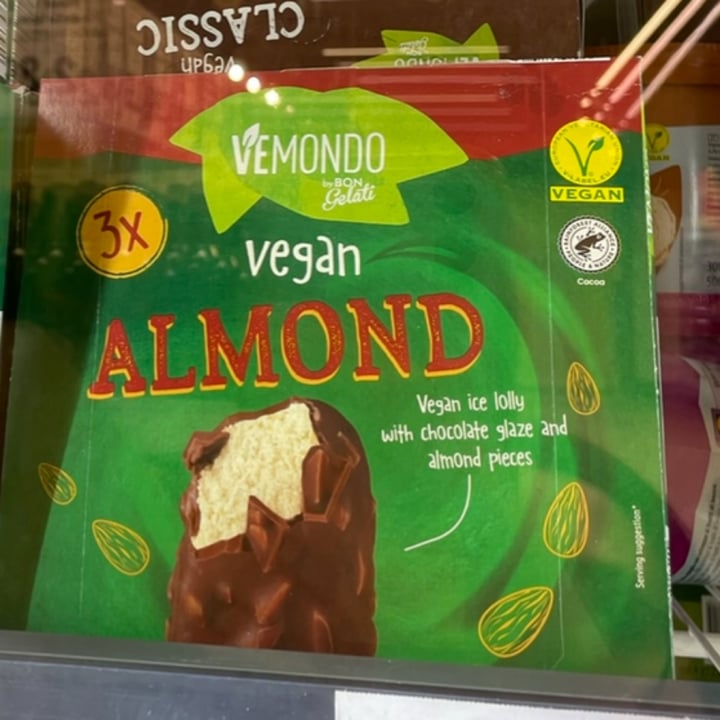 photo of Vemondo 3X Vegan Almond shared by @giuliabano on  29 Sep 2022 - review