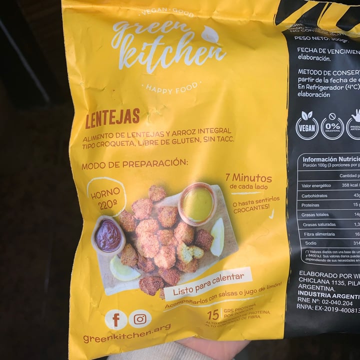 photo of Green kitchen Nuggets Veganos de Lentejas shared by @ariagosti on  30 May 2021 - review