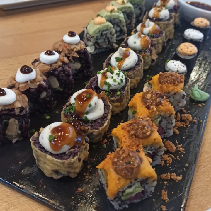 review photo of Roots & Rolls Sushi tasting shared by @platanoconpan on 22 May 2021 - review