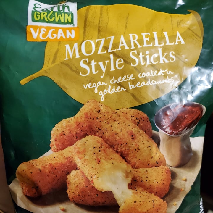 photo of Earth Grown Mozzarella Style Sticks shared by @dusty1 on  09 Jan 2021 - review