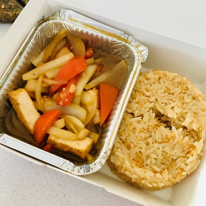 photo of Simply Asia - Sunningdale Lemon Stirfry (tofu) - 334 shared by @taz on  03 Sep 2021 - review