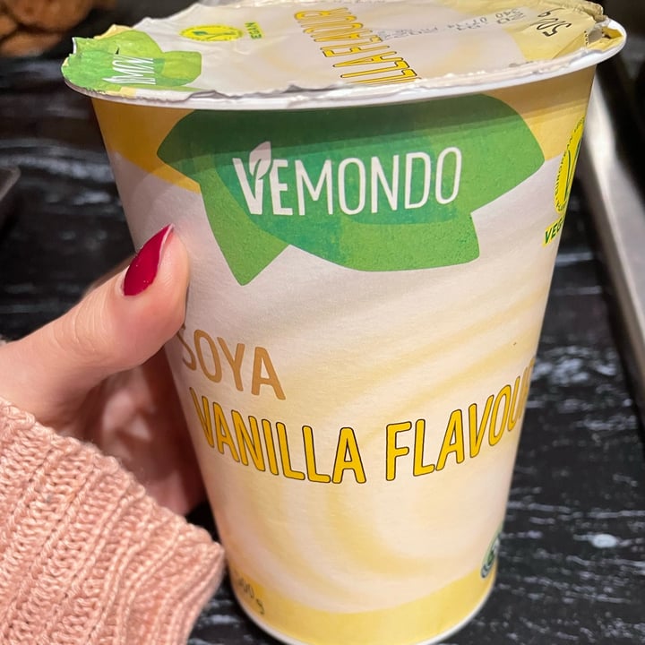 review photo of Vemondo Yogurt soya al gusto vaniglia shared by @yuumiru on 18 Jan 2022 - review