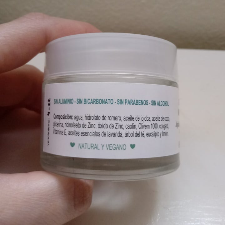 photo of Quinta esencia Desodorante Natural en Crema shared by @inamandarina on  29 Nov 2021 - review