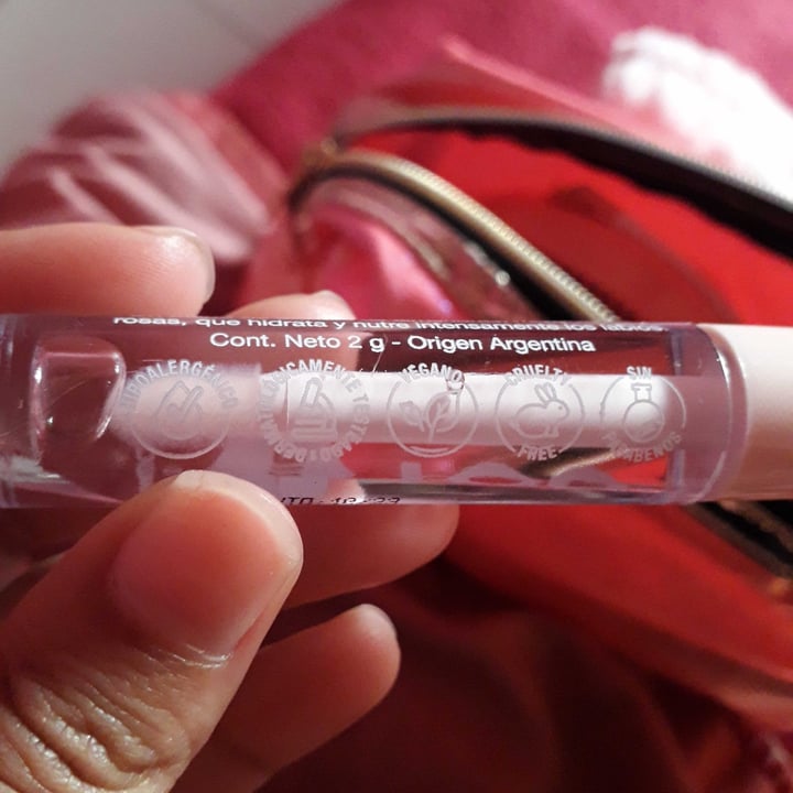 photo of Violetta cosméticos Lip Oil shared by @elianarodriguez on  17 Jul 2022 - review
