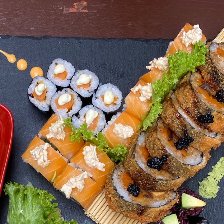photo of Niiko - Sushi x Vegan Salmon lover special roll shared by @kind-cakes-leipzig on  04 Oct 2021 - review