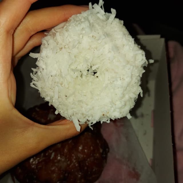 菜肴“Coconut Donut”的照片