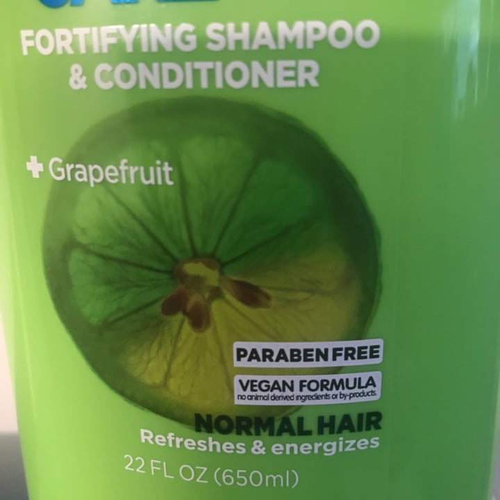 photo of Garnier Daily Care 2 in 1 vegan formula shared by @veganlibrarian on  29 Dec 2021 - review