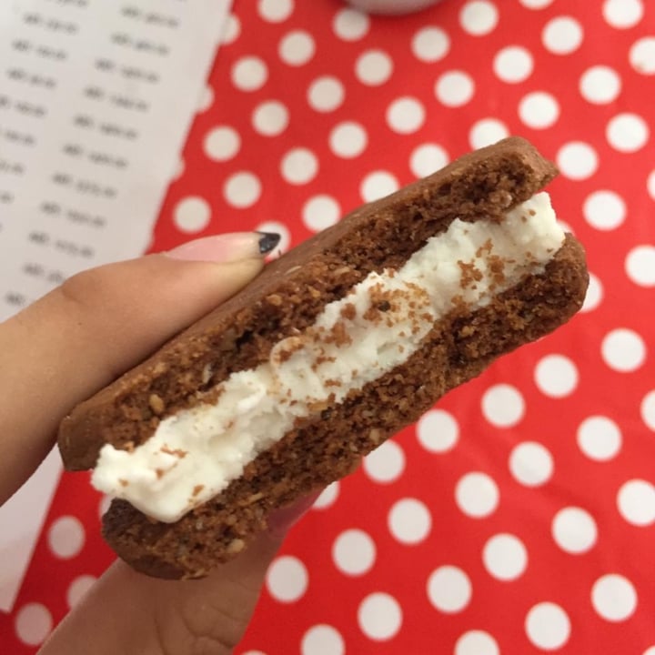 photo of Meltaím Alfajor de Limón shared by @rama96 on  09 Feb 2021 - review