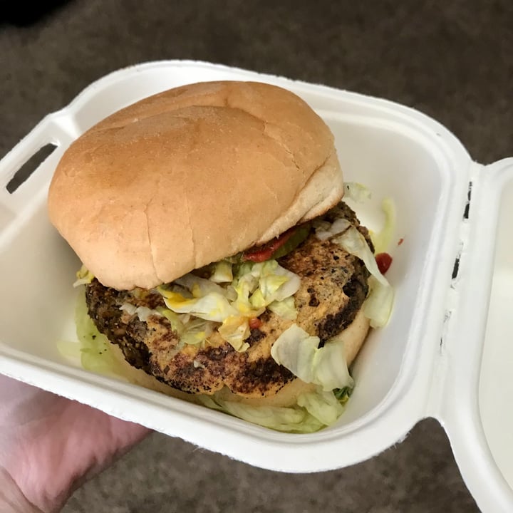 photo of Dirt Burger Original Dirt Burger shared by @oddish on  20 Jun 2021 - review