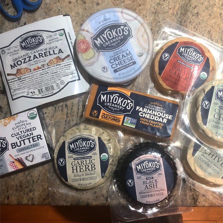 photo of Miyoko's Creamery Black Ash Vegan Cheese Wheel shared by @pbnjessie on  09 Jan 2022 - review