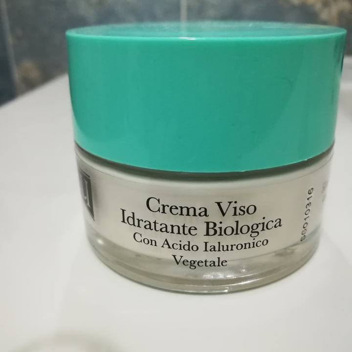 photo of I Provenzali Crema viso Idratante Biologica Rosa Mosqueta shared by @primavera22 on  31 Mar 2022 - review