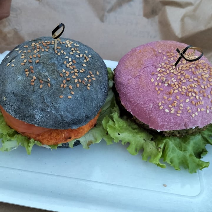 review photo of Pizza Al Taglio Pink Burger shared by @benny96 on 29 May 2022 - review