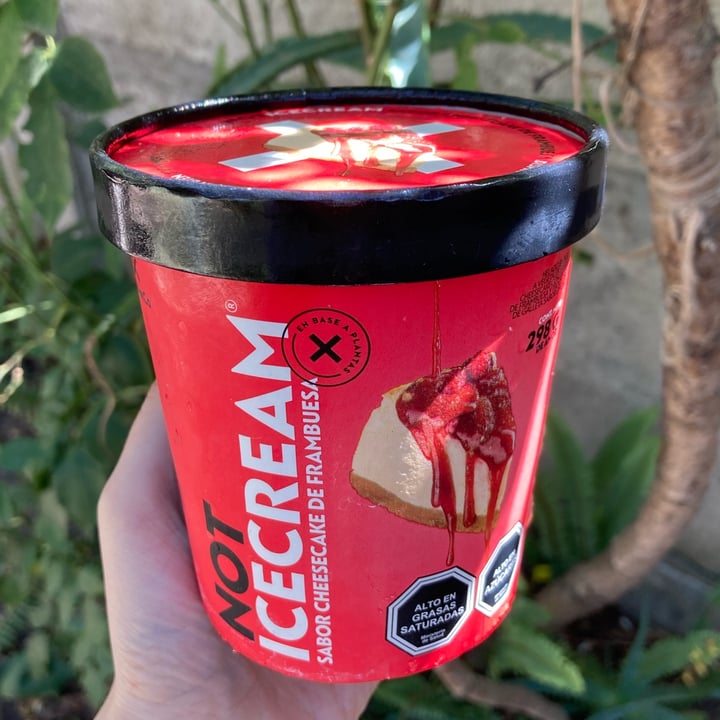 photo of NotCo  Not Icecream Cheesecake de Frambuesa shared by @seit4n on  12 Mar 2022 - review