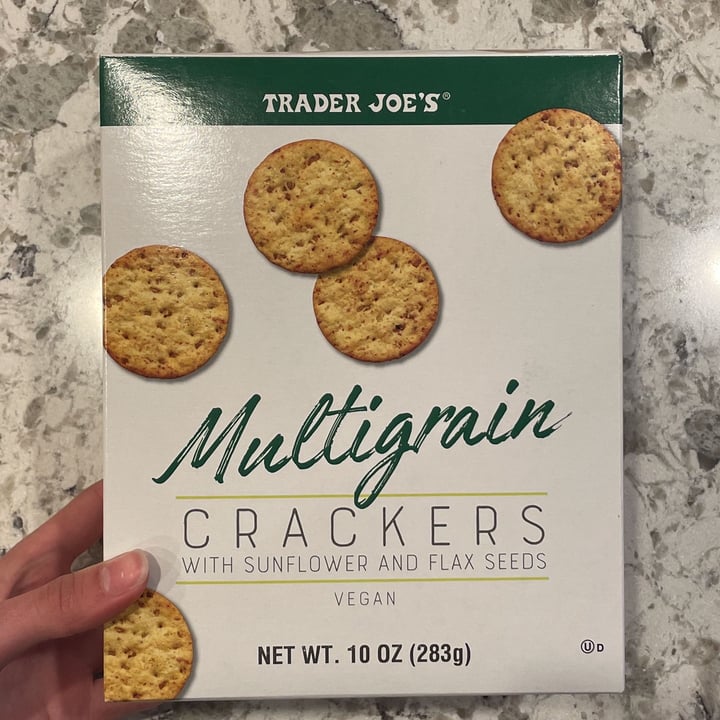 photo of Trader Joe's Multigrain Crackers shared by @claudiad on  01 Apr 2022 - review