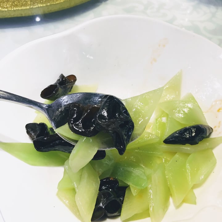 photo of 成都Chengdu Celtuce with Black Fungus shared by @waisum on  09 Nov 2019 - review