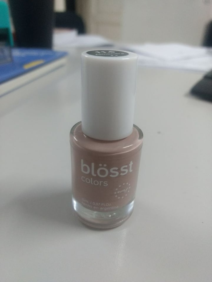 photo of blösst Esmalte Almendra shared by @macaridad on  24 Oct 2019 - review