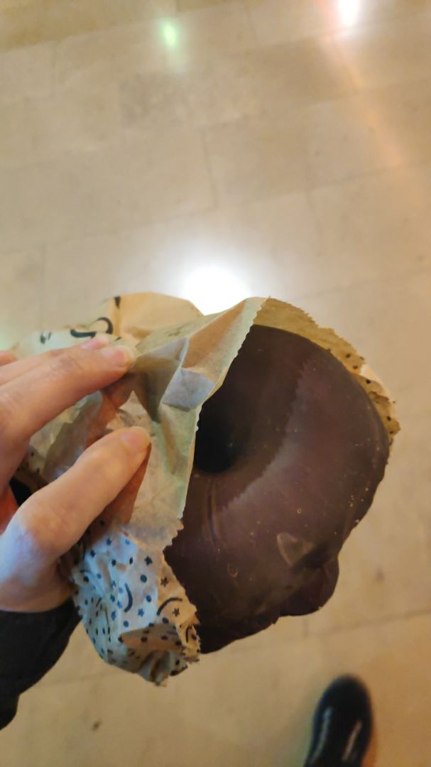 review photo of Boldú Donut de chocolate vegano shared by @clarabg on 23 Mar 2020 - review