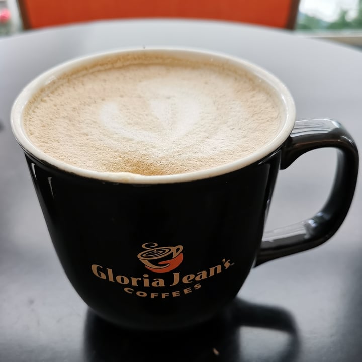 photo of Gloria Jean's Coffees Marina Square Flat White With Soy Milk shared by @estel-la on  30 Oct 2020 - review