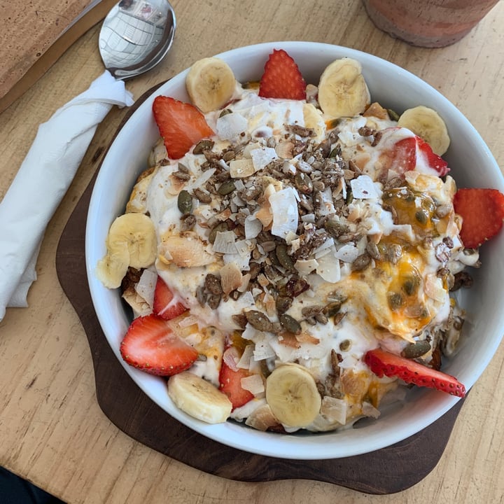 photo of Wildsprout Yoghurt and chia bowl shared by @kaylaeden on  04 Sep 2021 - review