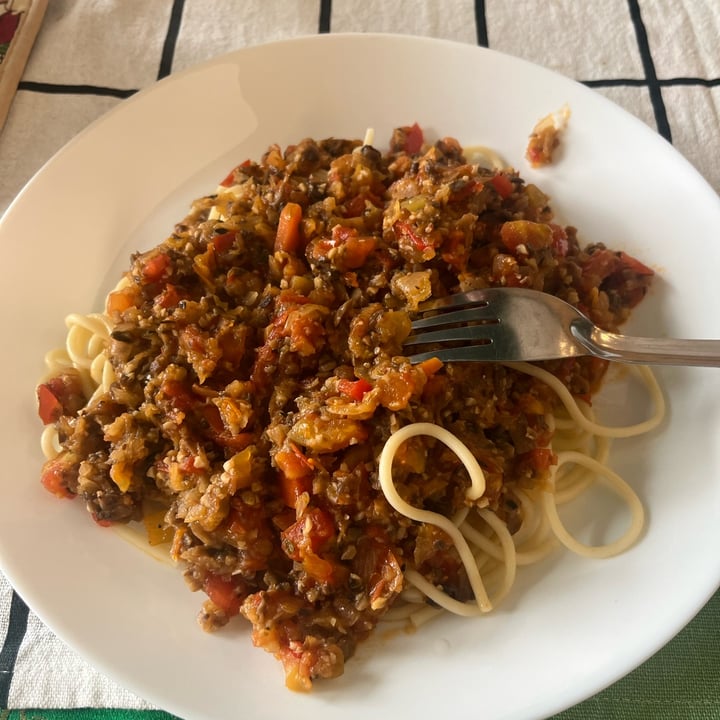 photo of Reach - Plant Based Kitchen Spaghetti Bolognese shared by @devon0 on  20 Dec 2022 - review