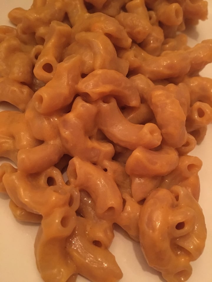 review photo of Modern Table Vegan Mac Classic Cheddar Style shared by @ggsovegan on 07 Nov 2019 - review