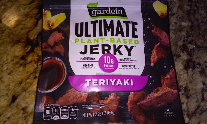 photo of Gardein Ultimate Plant Based Jerky Teriyaki shared by @speciesamused on  04 Mar 2021 - review