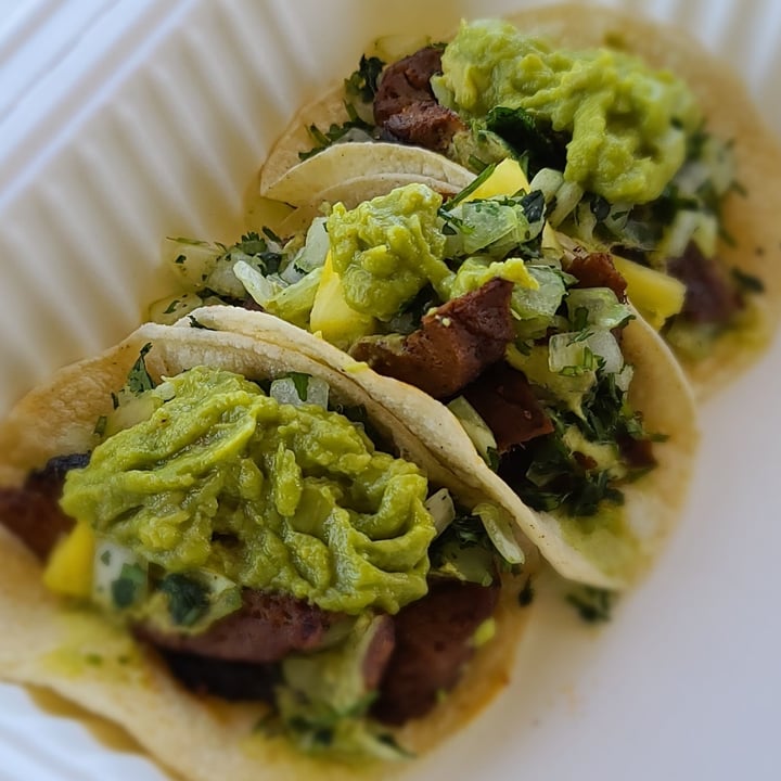 photo of No Moo Foods Carne asada street tacos shared by @tommystransportteam on  11 Apr 2021 - review