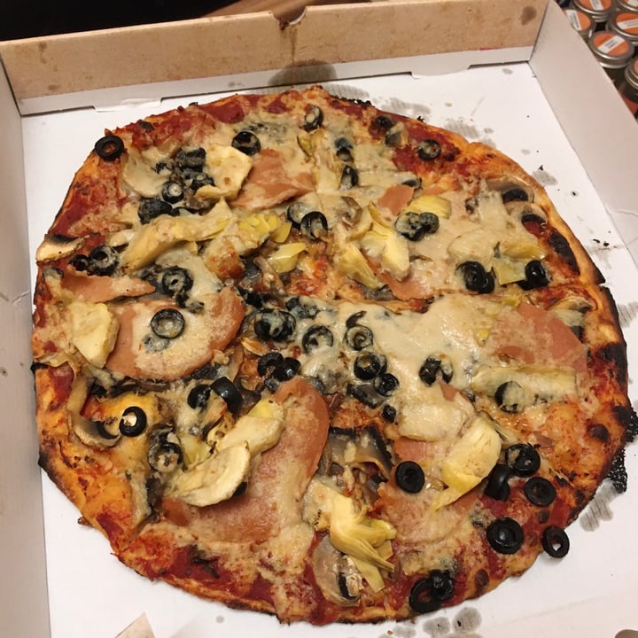 photo of Novapizza Vegetarian Kitchen Capricciosa shared by @katelouisepowell on  30 Sep 2020 - review