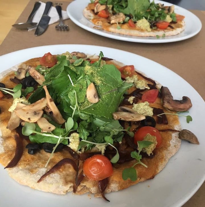 photo of De Raíz Cocina Café Pizza shared by @whynotvegan on  23 Aug 2019 - review