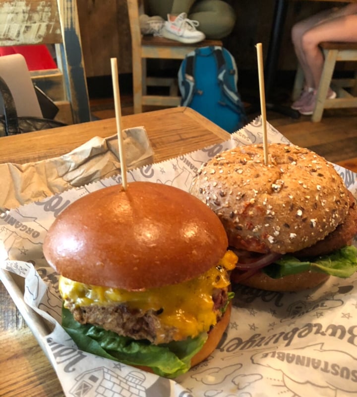 photo of Bareburger Beyond Burger shared by @gunhildstordalen on  02 Aug 2018 - review