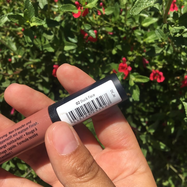 review photo of Essence Cosmetics Stay 8h Matte Waterproof Lipliner shared by @tabita0311 on 05 Jan 2021 - review
