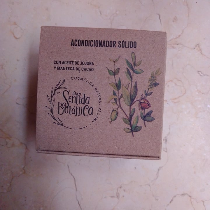 photo of Sentida Botánica Acondicionador sólido shared by @annamulone on  15 Aug 2021 - review