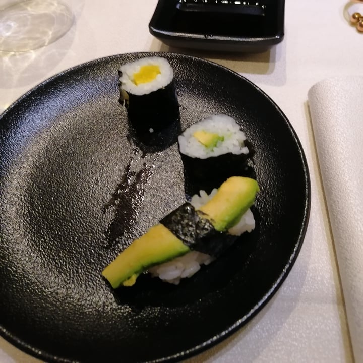 photo of Kayi Sushi Nigiri Avocado shared by @anitnelavy on  13 Mar 2022 - review