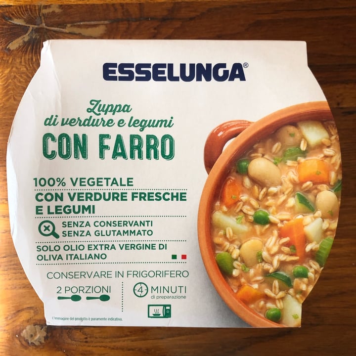 photo of  Esselunga Zuppa di verdure e legumi con farro shared by @annabuccella on  17 Feb 2022 - review