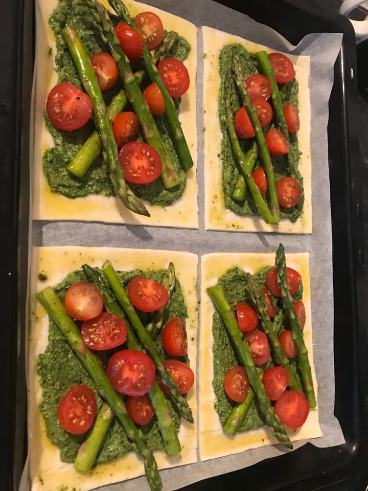 review photo of Jus-Rol™ Ready rolled puffy pastry sheet shared by @lolilore on 10 Dec 2019 - review